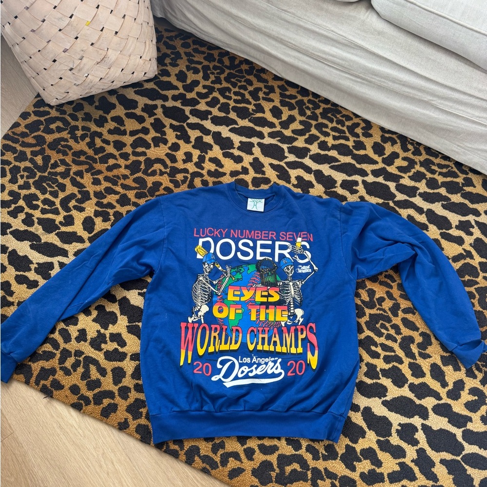 Los Angeles Blue Graphic Sweater